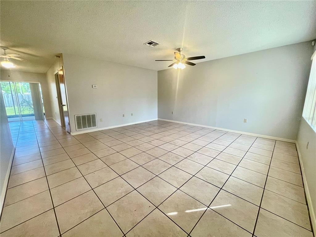 10337 Usher Street - Photo 1