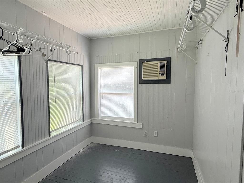 1933 47th Street S - Photo 20