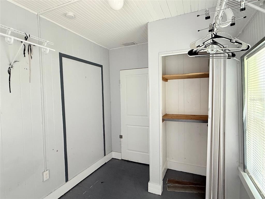 1933 47th Street S - Photo 18