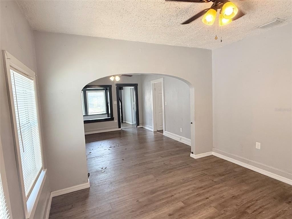 1933 47th Street S - Photo 6