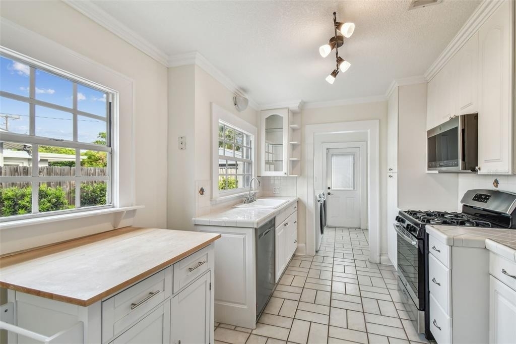 3120 S Julia Circle - Photo 30