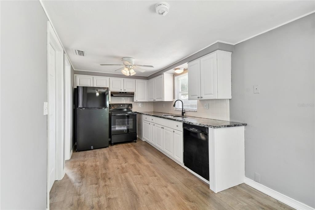 7721 Arbordale Drive - Photo 25