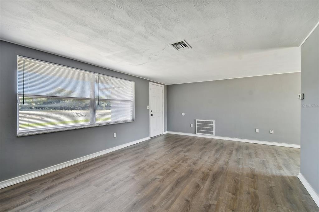 7721 Arbordale Drive - Photo 2