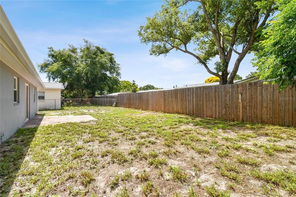 7721 Arbordale Drive - Photo 11