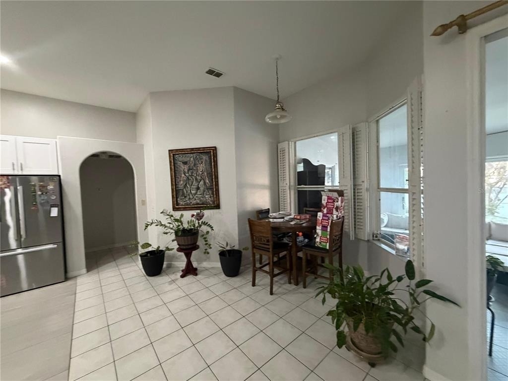2618 Hawthorne Lane - Photo 4