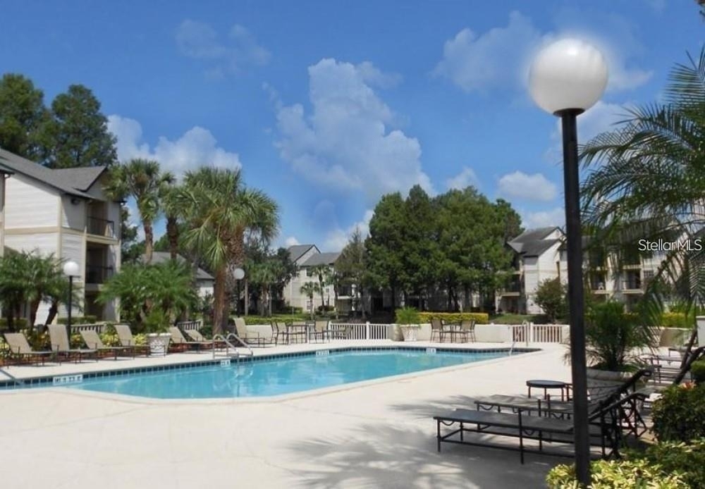 1940 Lake Atriums Circle - Photo 9