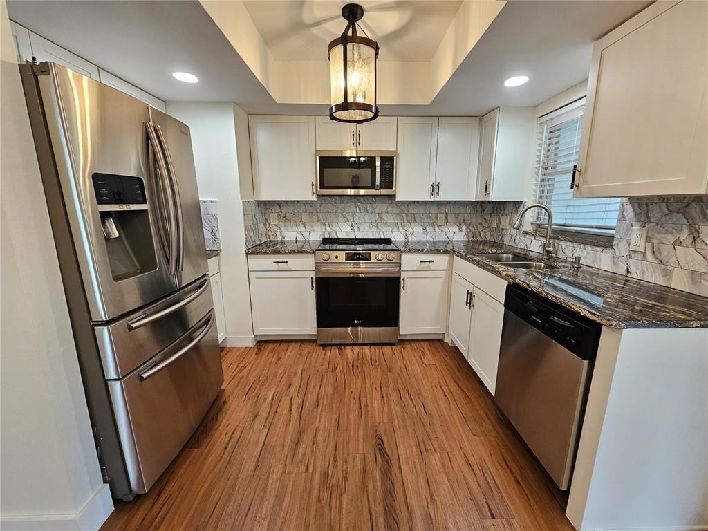 659 N Jefferson Avenue - Photo 1