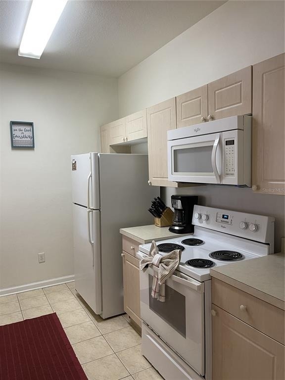 2306 Silver Palm Drive - Photo 3