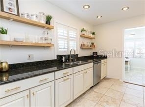 1571 Magnolia Avenue - Photo 10