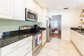 1571 Magnolia Avenue - Photo 8