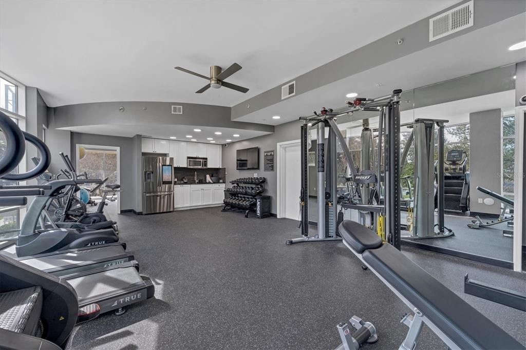 525 E Jackson Street - Photo 38