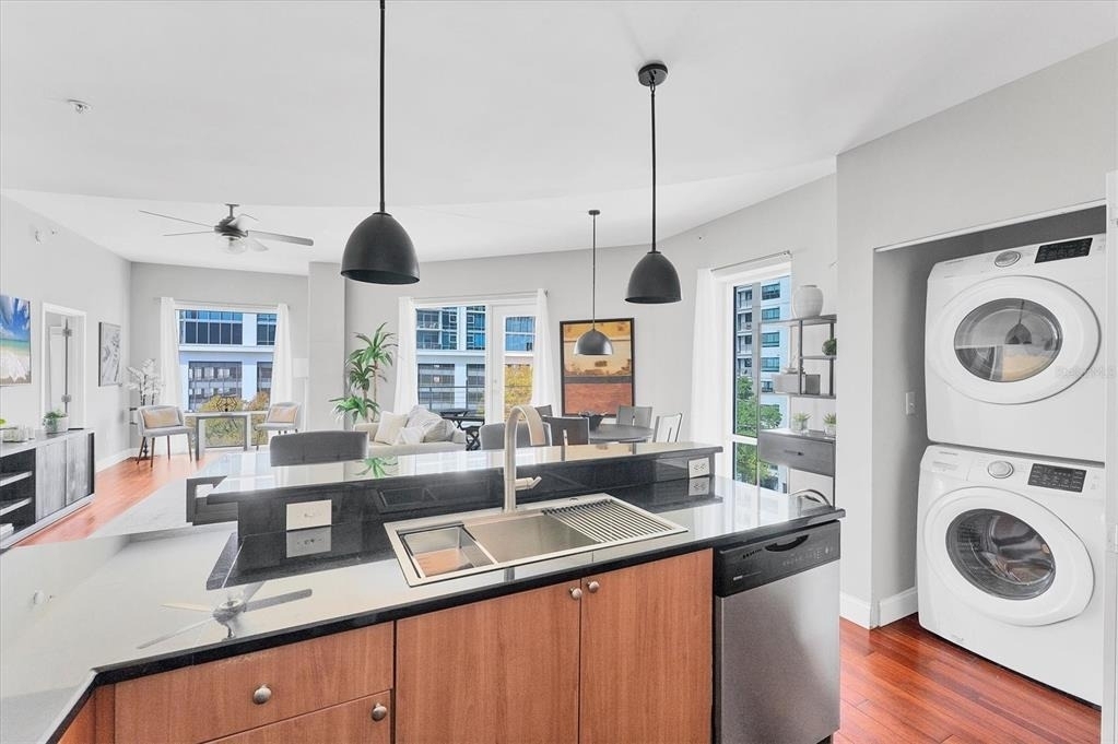 525 E Jackson Street - Photo 15