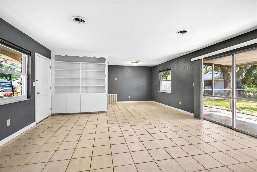 2622 Sw 35th Avenue - Photo 2