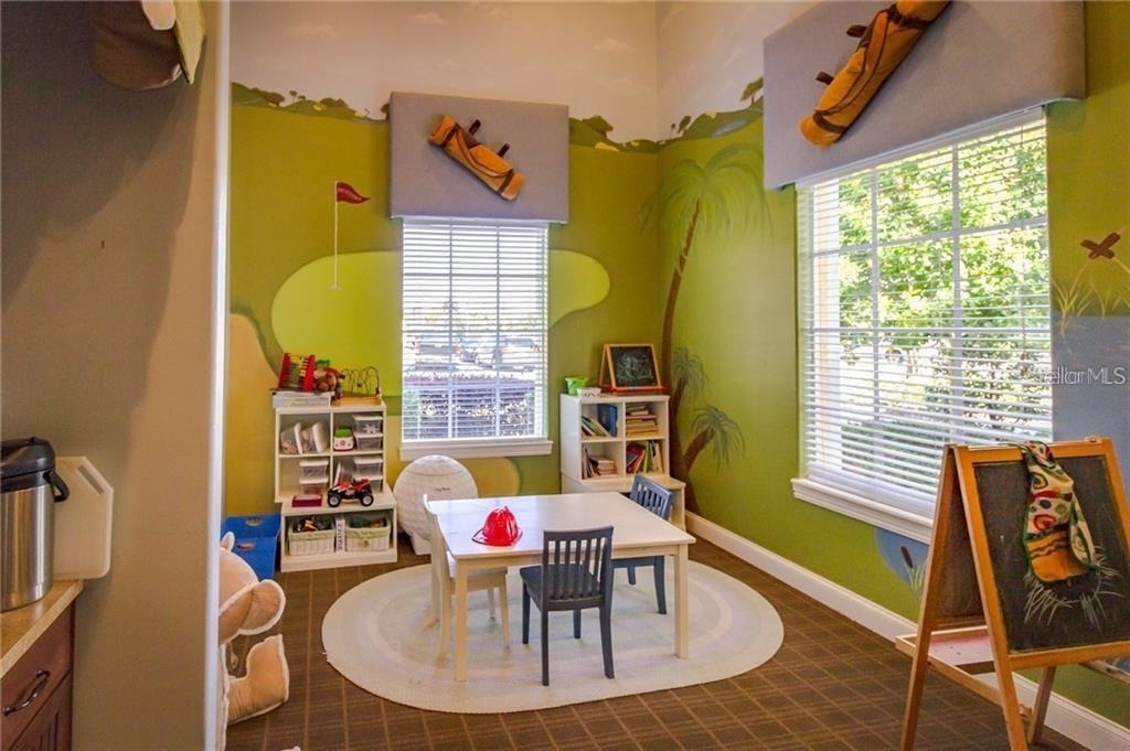 1927 Greenbriar Terrace - Photo 48