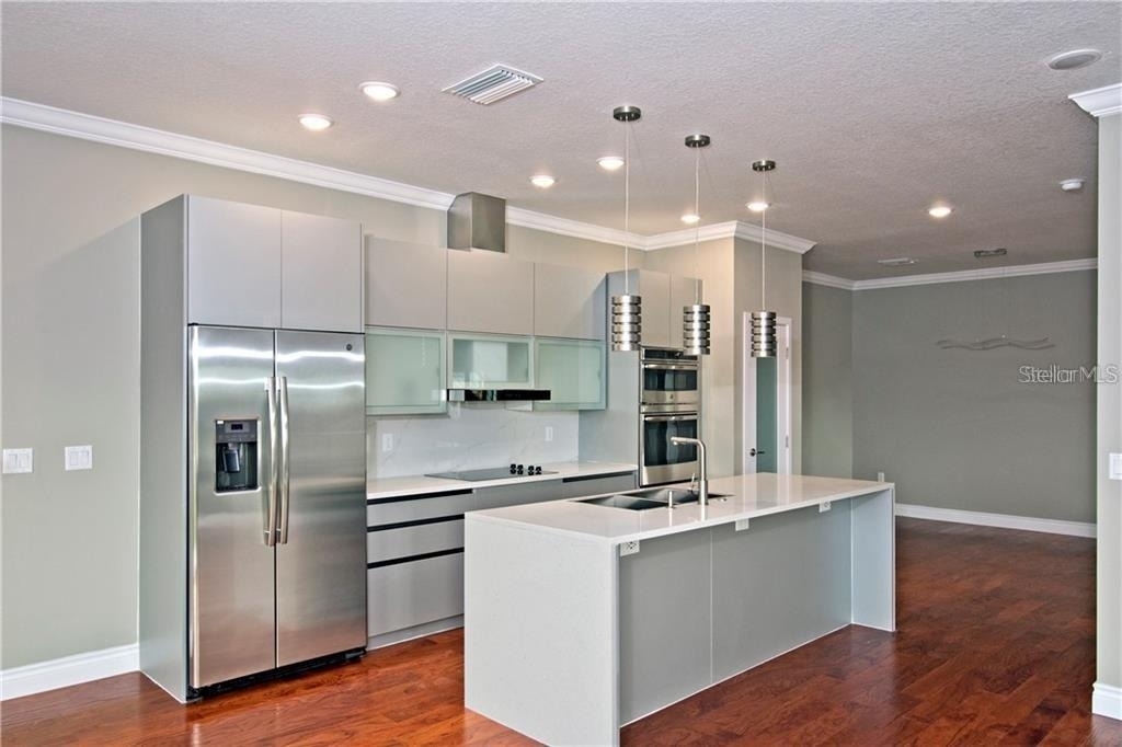 1927 Greenbriar Terrace - Photo 5