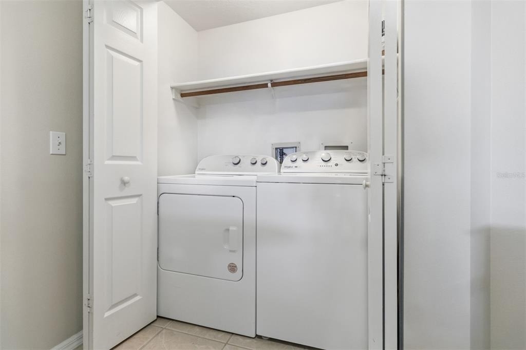 8921 Lake Drive - Photo 15