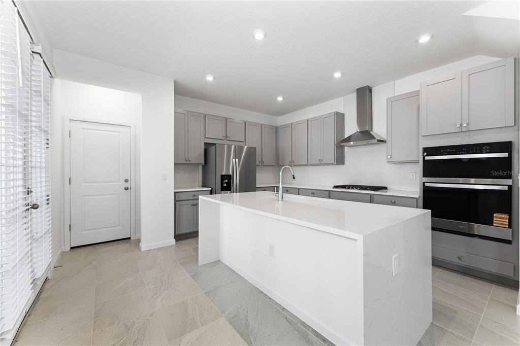 2426 Celebration Boulevard - Photo 7
