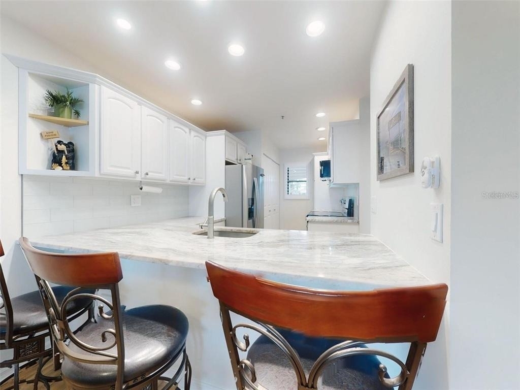 454 Bouchelle Drive - Photo 4