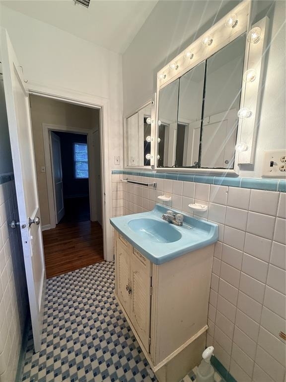 5725 E University Avenue - Photo 27