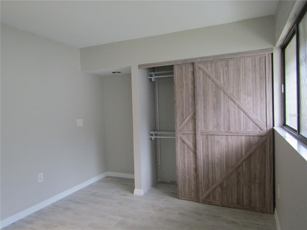 3553 Longmeadow - Photo 9