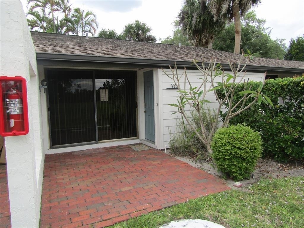 3553 Longmeadow - Photo 0