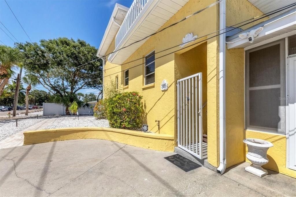 301 Avenida Madera - Photo 0