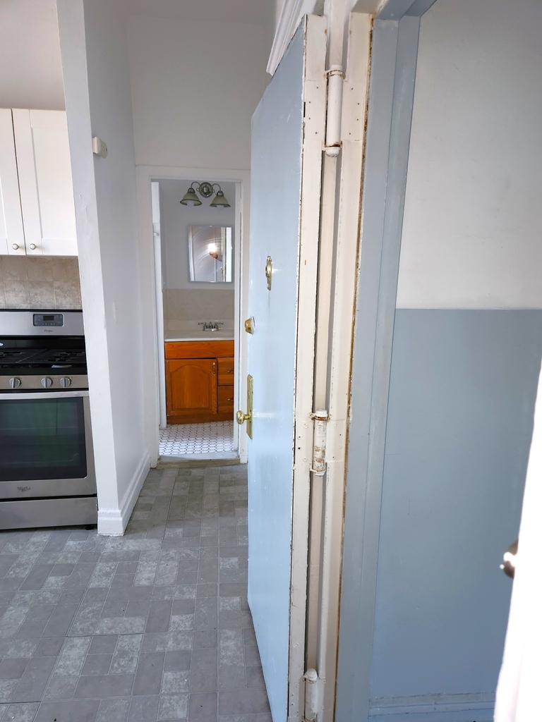 87-30 123rd Street - Photo 2