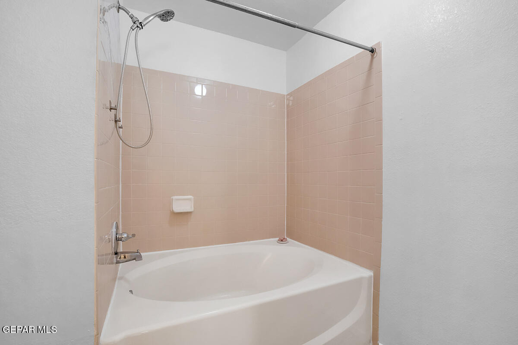2304 Tierra Blanda Drive - Photo 8