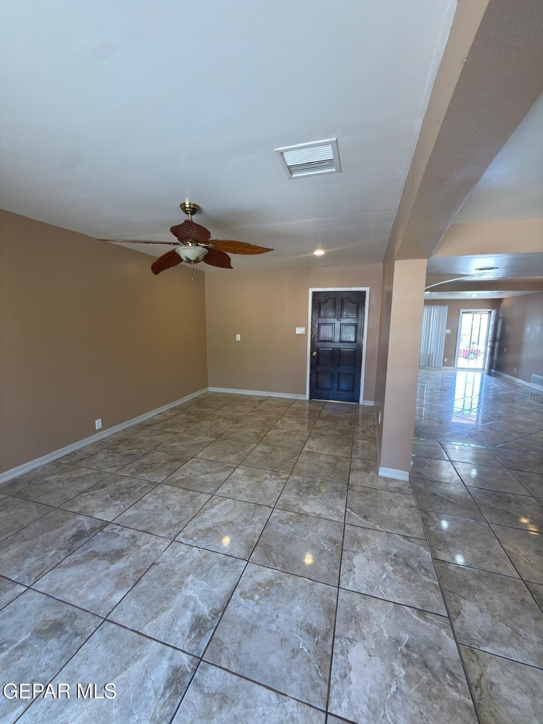 6115 Tesuque Drive - Photo 2