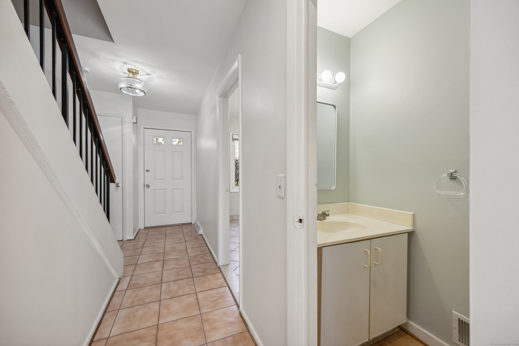 109 Florence Road - Photo 7