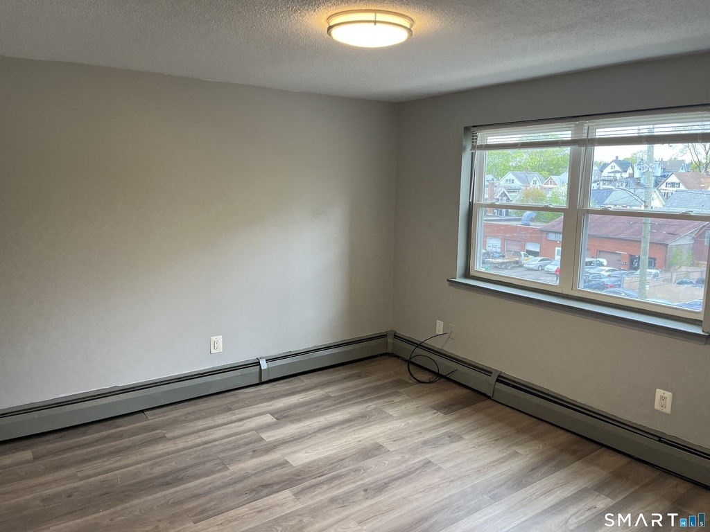32 Cook Avenue - Photo 7