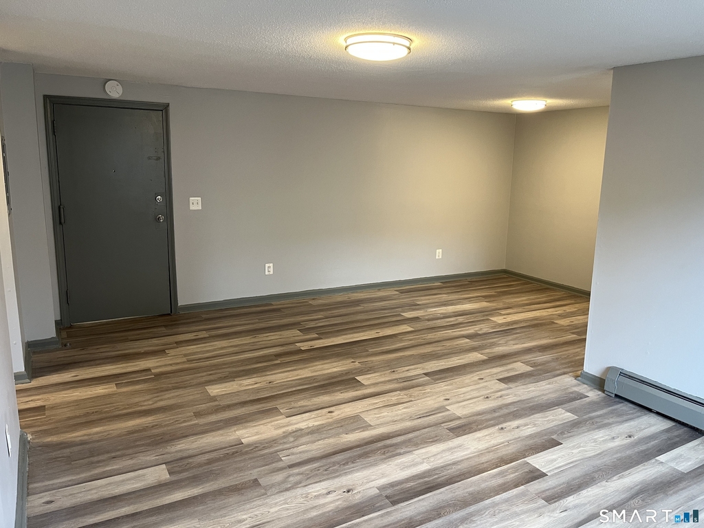 32 Cook Avenue - Photo 4