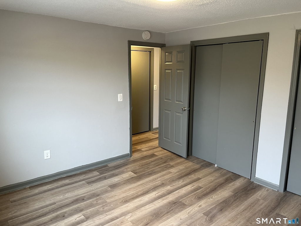 32 Cook Avenue - Photo 8
