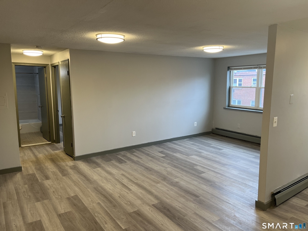 32 Cook Avenue - Photo 3