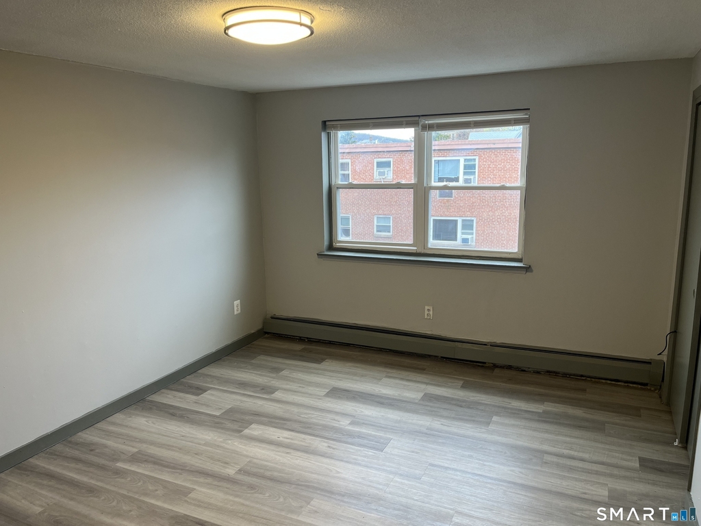 32 Cook Avenue - Photo 7