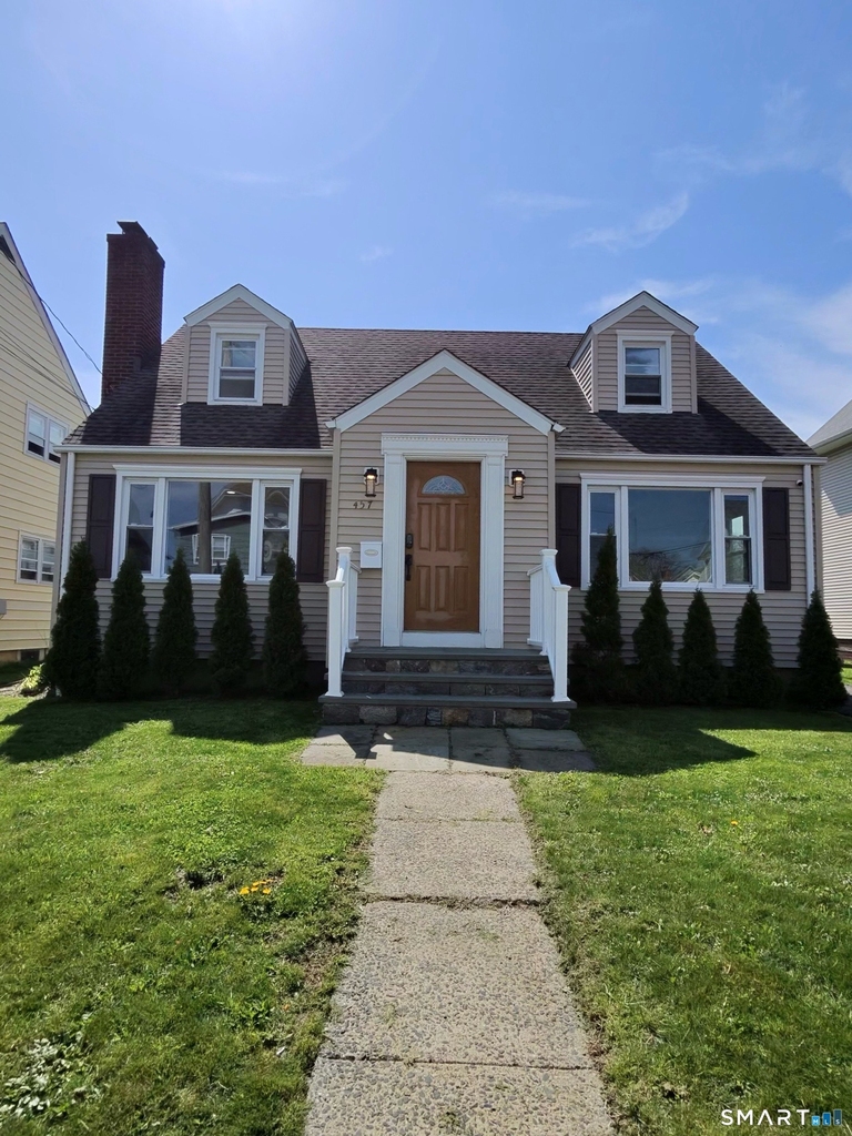 457 Summit Street - Photo 0