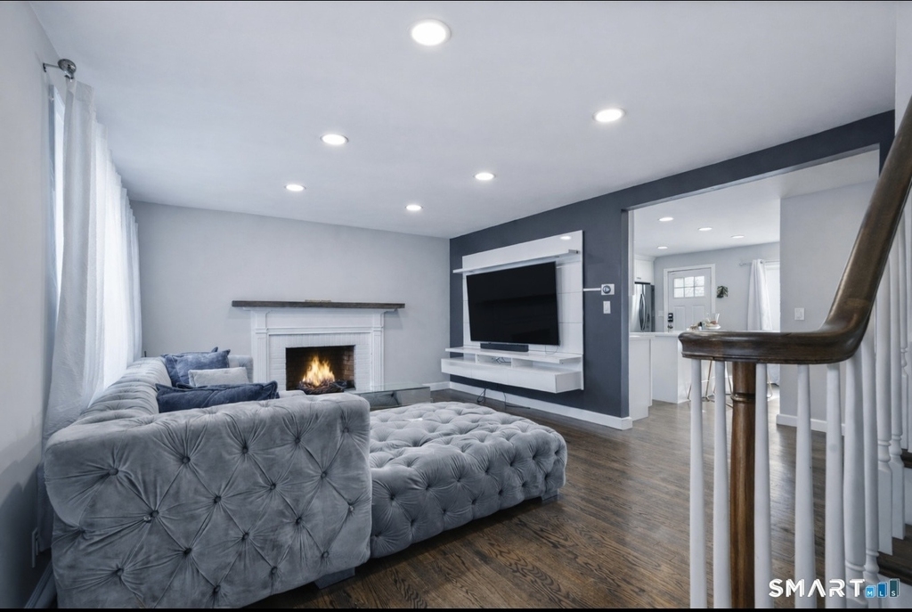 457 Summit Street - Photo 5