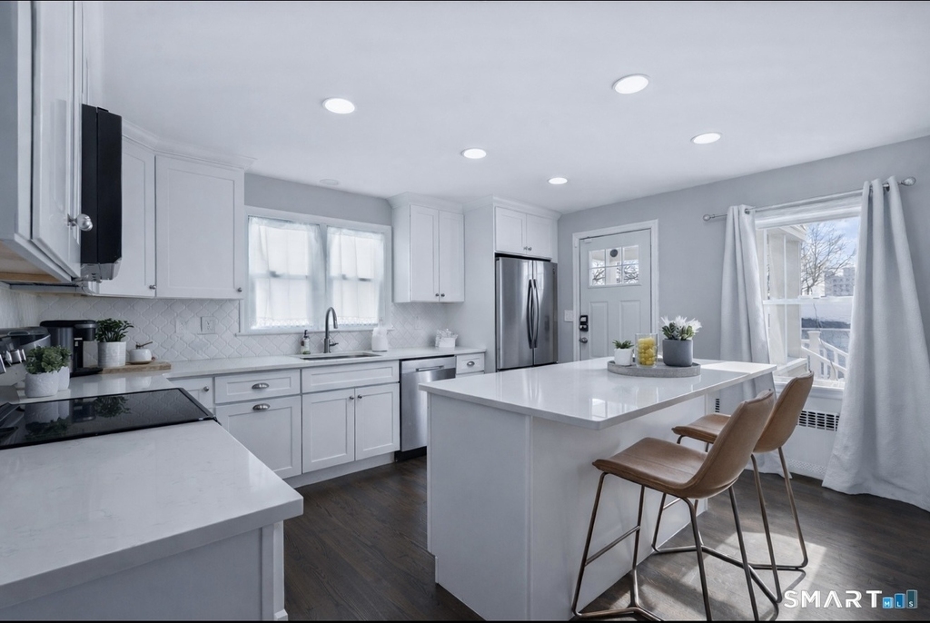 457 Summit Street - Photo 2