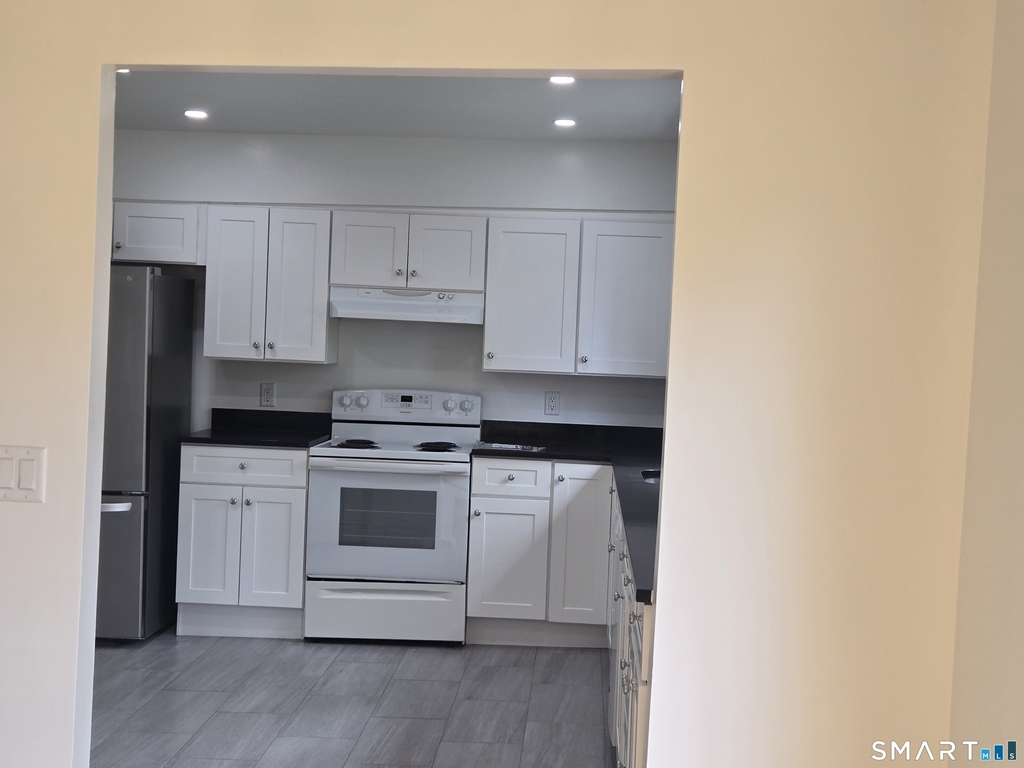 17 Loughran Avenue - Photo 3