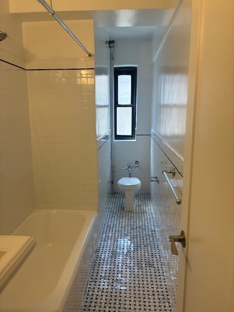 141 East 56th Street - Photo 2