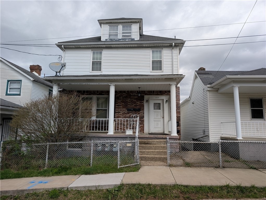 619 Conrad - Photo 0