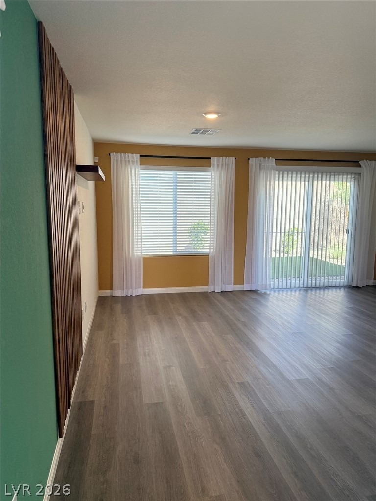 2626 Blue Dawn Falls Avenue - Photo 5