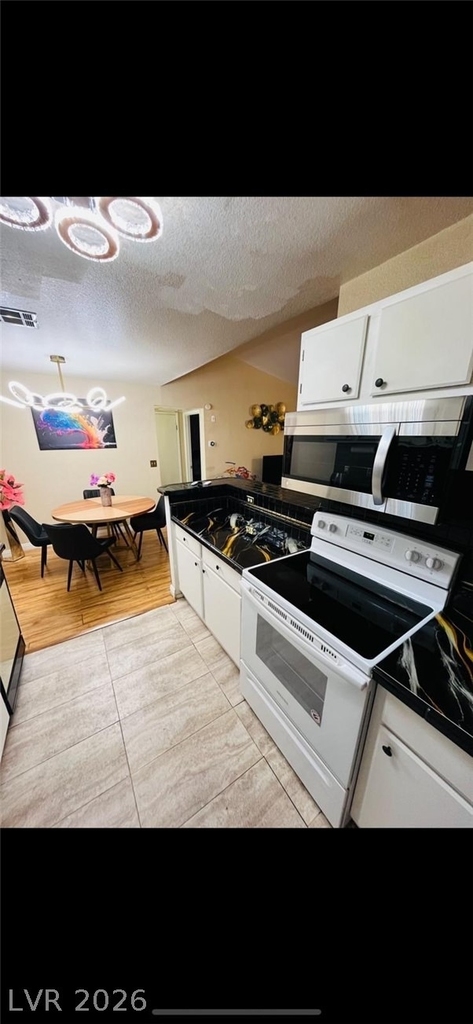 5131 Lindell Road - Photo 7
