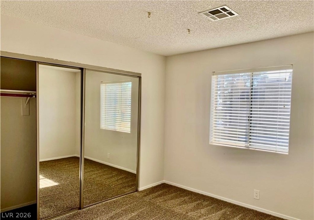 5061 Pioneer Avenue - Photo 9