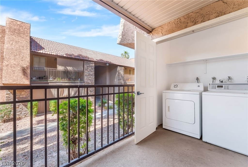 5317 Indian River Drive - Photo 18