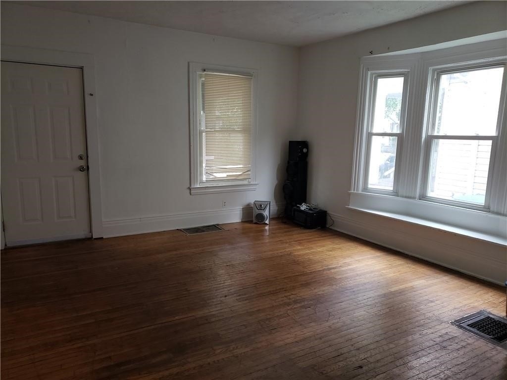 36 Berkshire Street - Photo 3