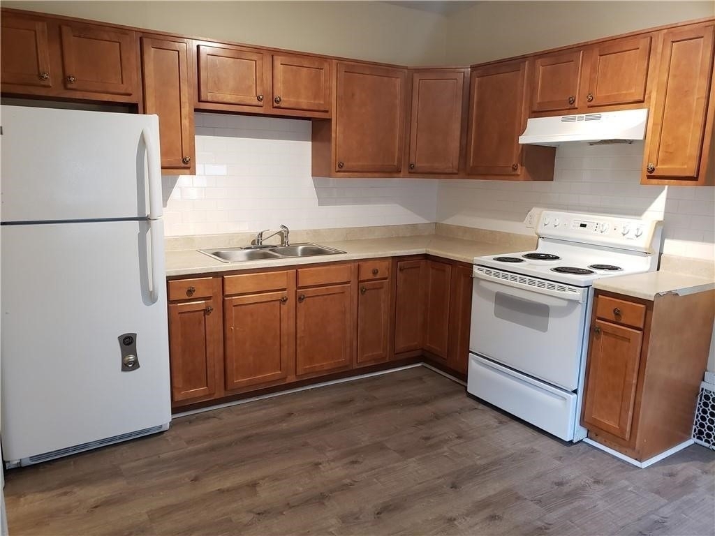 36 Berkshire Street - Photo 1