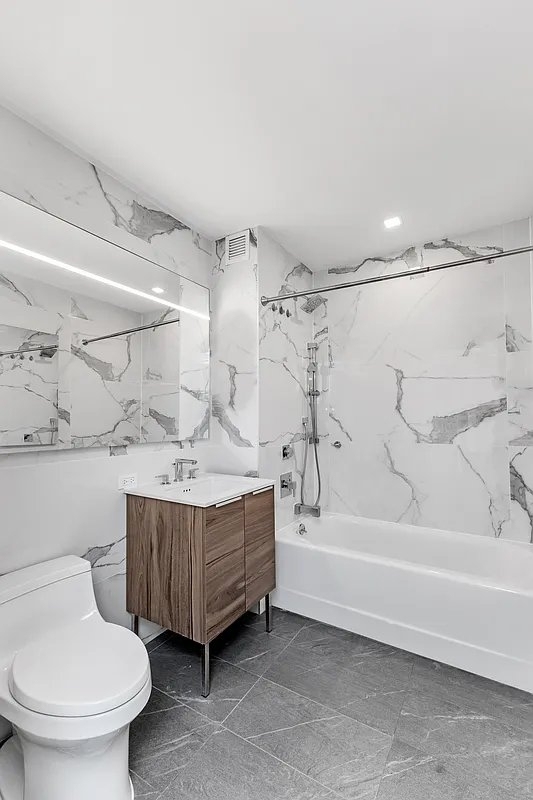 171 Suffolk Street - Photo 8
