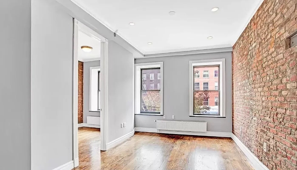 East 13th Street - Photo 2