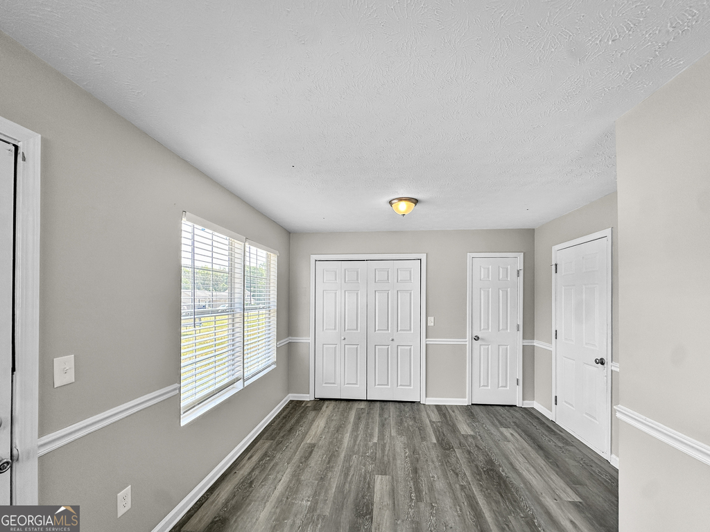 178 Marsh Glen Drive - Photo 4
